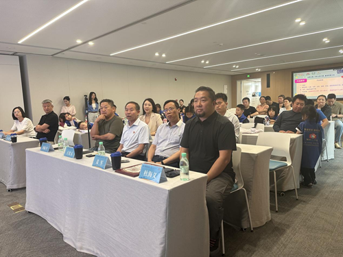   旗帜小记者签约上市公司 共筑清晰视界实现明眸未来(图13)